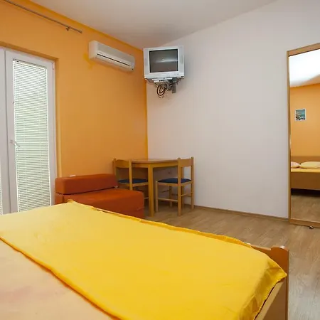 Апартаменты Apartments Makarska