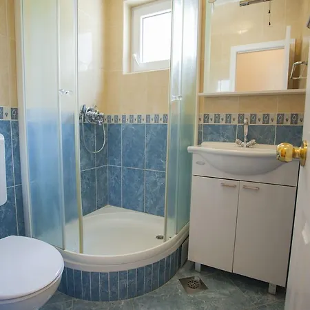 Apartments Makarska アパート *