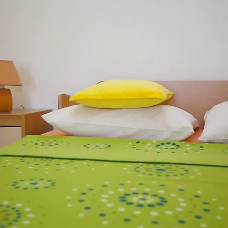 Apartments Makarska マカルスカ