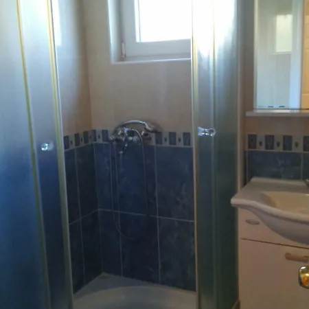 Apartments Makarska アパート *